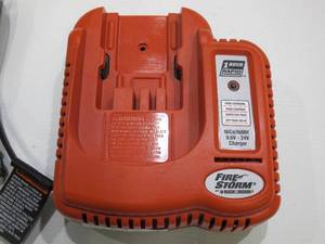 lot 799 image: Black and Decker 9.6V - 24V Multi-Voltage Fast Charger - BDFC240