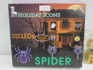 lot 821 image: Halloween Fall Decor Items - Halloween LED Spider Sign and Autumn Wall Decorations
