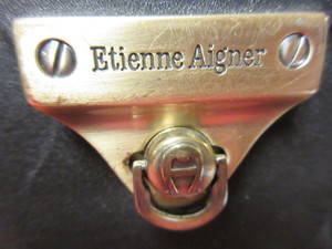 lot 409 image: ETIENNE AIGNER BLACK LEATHER SHOULDER BAG