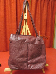 lot 404 image: GIANI BERNINI LEATHER SHOULDER BAG