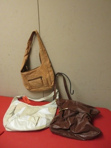 lot 416 image: SEVERAL LEATHER SHOULDER BAGS