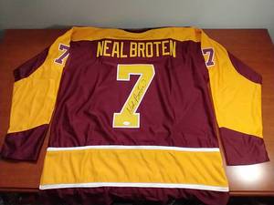Signed Neal Broten Gophers Jersey WCOA