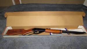 lot 5 image: Red Rider BB Gun With Box and Manual