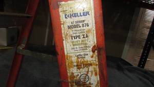 lot 20 image: Keller 6 Fiberglass Ladder
