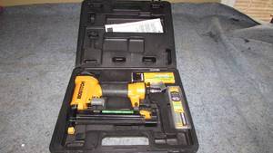 lot 71 image: Bostich Pneumatic Finish Nailer