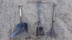 lot 95 image: (1) Metal Shovel, (1) Hole Digger and (1) Cultivator