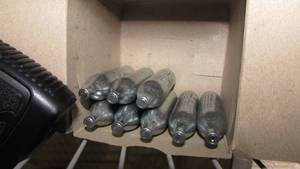 lot 109 image: Gamo CO2 BB Gun with (8) CO2 Cartridges