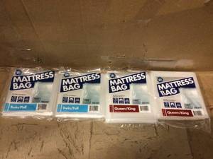 Lot of 4 91 in. x 54 in. x 14 in. Twin and Full Mattress Bag by Pratt Retail Specialties Customer Returns See Pictures