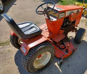 lot 5 image: 1977 Case 224 hydriv Lawn Tractor with 14 hp. Kohler Engine, 42-inch Deck, New Battery