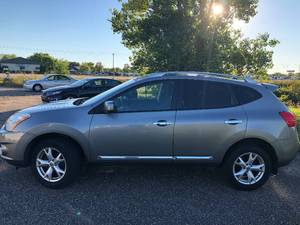 2011 Nissan Rogue SV - AWD - 2 OWNER