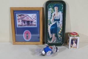 lot 16 image: Coca Cola Collector Items