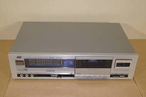 lot 50 image: Vintage JVC KD-D30 Stereo Cassette Deck