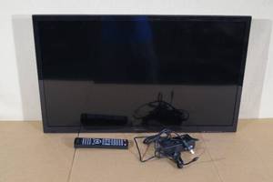 lot 47 image: Insignia Flat Screen TVDVD Player
