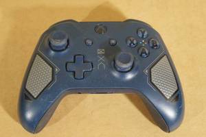 lot 57 image: Microsoft XBOX One Wireless Controller