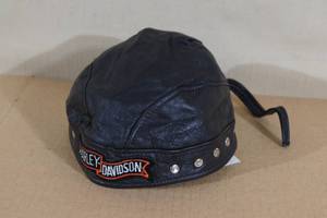lot 77 image: Leather Motorcycle Riding Skull Wrap - Harley Patch