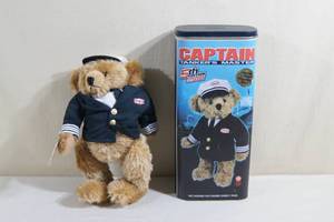 lot 162 image: Texaco Captain Tankers Master Plus Bear in Tin Case