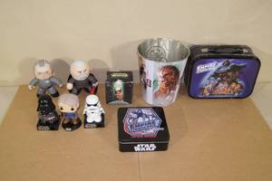 lot 154 image: Star Wars Toys and Novelty Items