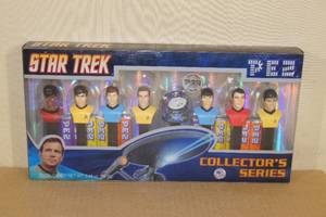 lot 159 image: Star Trek Collectors Series Pez Dispenser Set