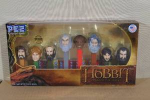 lot 160 image: Hobbit Unexpected Journey Collectors Series Pez Dispenser Set