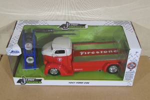 lot 152 image: Jada Just Trucks 1947 Ford COE Die Cast Truck - Firestone