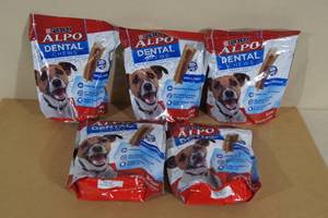 lot 171 image: Purina Alpo Dental Chews Dog Treats