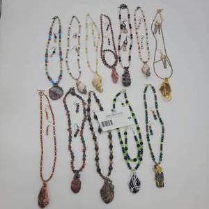 lot 49 image: Beautiful 26 Pieces of Handmade Jewelry All One-Of-A-Kind