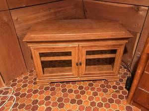 lot 21 image: Entertainment Center