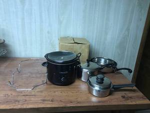 lot 35 image: Crock Pot, Pots & Pans