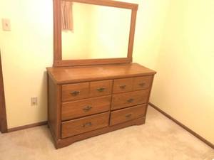 lot 42 image: Dresser with Mirror