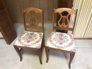 lot 45 image: Chairs