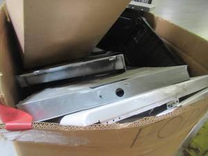 WHOLESALE MIXED PALLET OF MISCELLANEOUS APPLIANCE PARTS