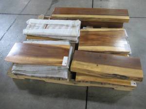WHOLESALE MIXED PALLET OF MISCELLANEOUS WALNUT LIVE EDGE OR CUT PIECES