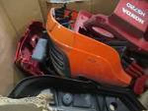 WHOLESALE MIXED PALLET OF SNOW BLOWER AND RIDING LAWN MOWER SHELLS