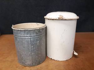 lot 261 image: Vintage Sanette Flip Lid Trash Can w Insert Bucket - NO SHIPPING