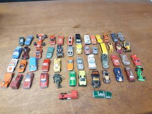 lot 264 image: Lot of (52) Hot Wheels, Matchbox, Johnny Lightning Cars and More - SHIPPING AVAILABLE