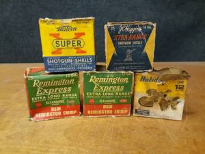 lot 583 image: Lot of (5) Vintage Shotgun Shell Boxes - Boxes only, No shells - SHIPPING AVAILABLE