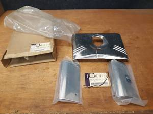 lot 611 image: Pair of Harley Davidson Softail Chrome Fork Cover Kit - Part No. 67890-91A - SHIPPING AVAILABLE