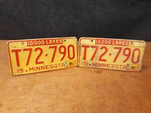 lot 650 image: 1961 Minnesota License Plates - Matched Set  - SHIPPING AVAILABLE