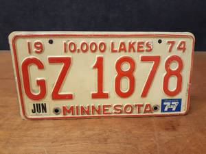 lot 653 image: 1974 Minnesota License Plate  - SHIPPING AVAILABLE