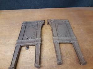 lot 681 image: Pair of Ornate Cast Iron Seat Sides from an old theater - NO SHIPPING