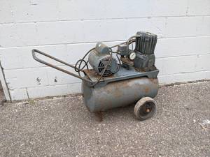 lot 80 image: Air Compressor - Runs and Pumps, not sure if its building pressure - Looks to about 12 Gallon - NO SHIPPING