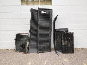 lot 83 image: Copper Radiators (1 is for 70s C10), 1997 F-Series Tailgate Covers and Spoiler - NO SHIPPING