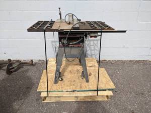 lot 92 image: Craftsman 10 Belt Drive Table Saw on Stand, 3 HP Motor - NO SHIPPING