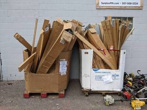 lot 18 image: PALLET LOTS - (2) Pallets of Electrical Wire Duct - Panduit and More - NO SHIPPING
