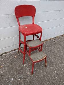 lot 118 image: Vintage Metal 3-Step Folding Stool - Seat is about 24 High - NO SHIPPING