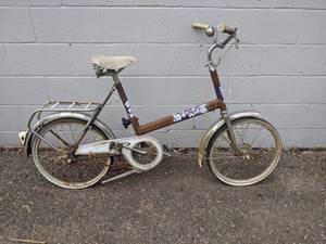 lot 125 image: Vintage FLEUR Bicycle - Disc Brakes - Tire Diameter is about 18 - NO SHIPPING
