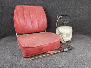 lot 146 image: Padded Boat Seat and Sprayer - NO SHIPPING