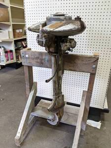 lot 158 image: Antique Champion Boat Motor - 3.2 HP - Minneapolis MN - NO SHIPPING
