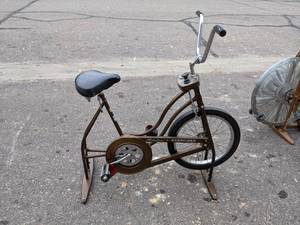 lot 176 image: Vintage Schwinn Exerciser Exercise Bike - NO SHIPPING