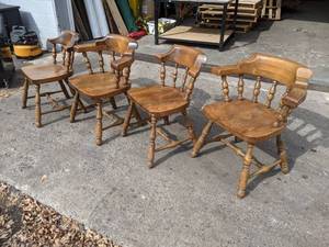 lot 180 image: Set of 4 Wood Dining Room Chairs - NO SHIPPING